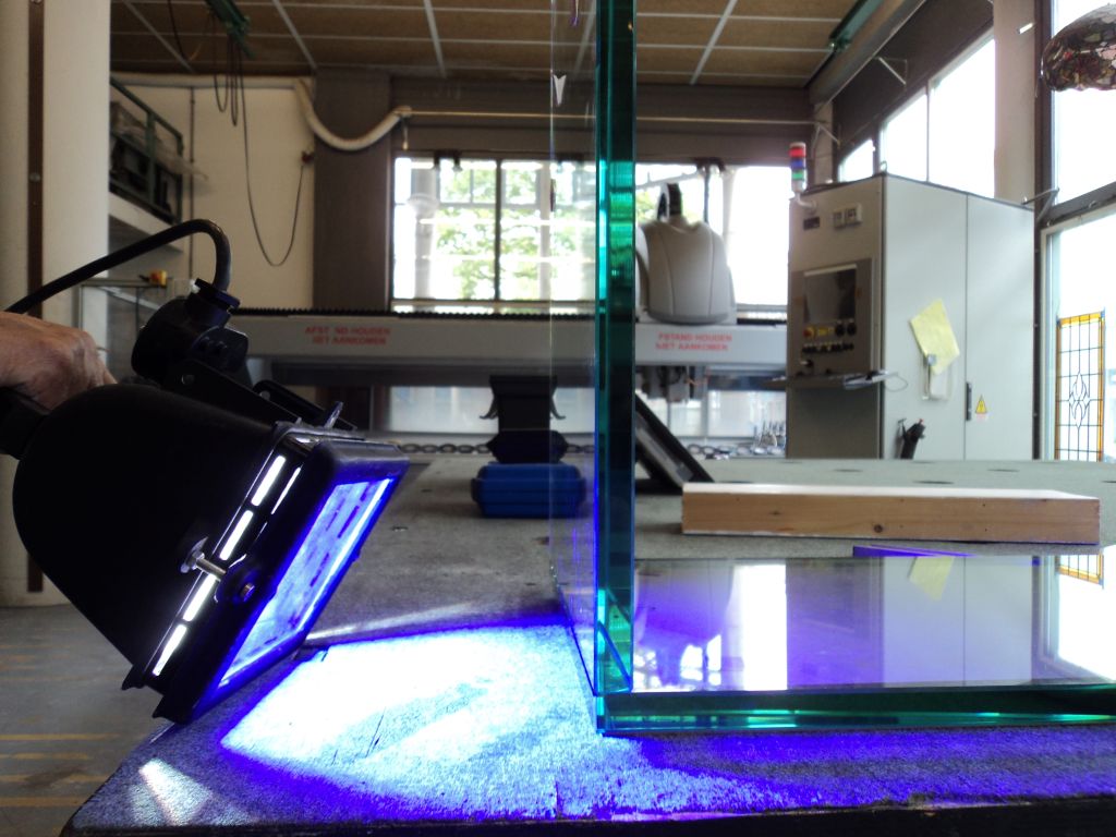 Flipper Factureerbaar Alstublieft UV glas verlijmen bij Ariba glashandel Den Haag